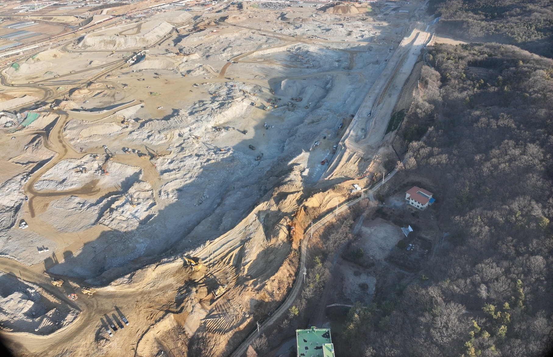 25년 12월 [현장 남측-북측 전경]